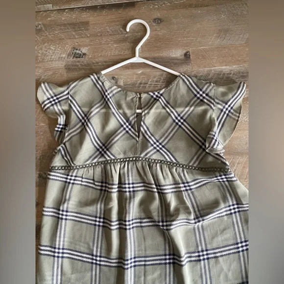 Green sheer top - Picture 4 of 6